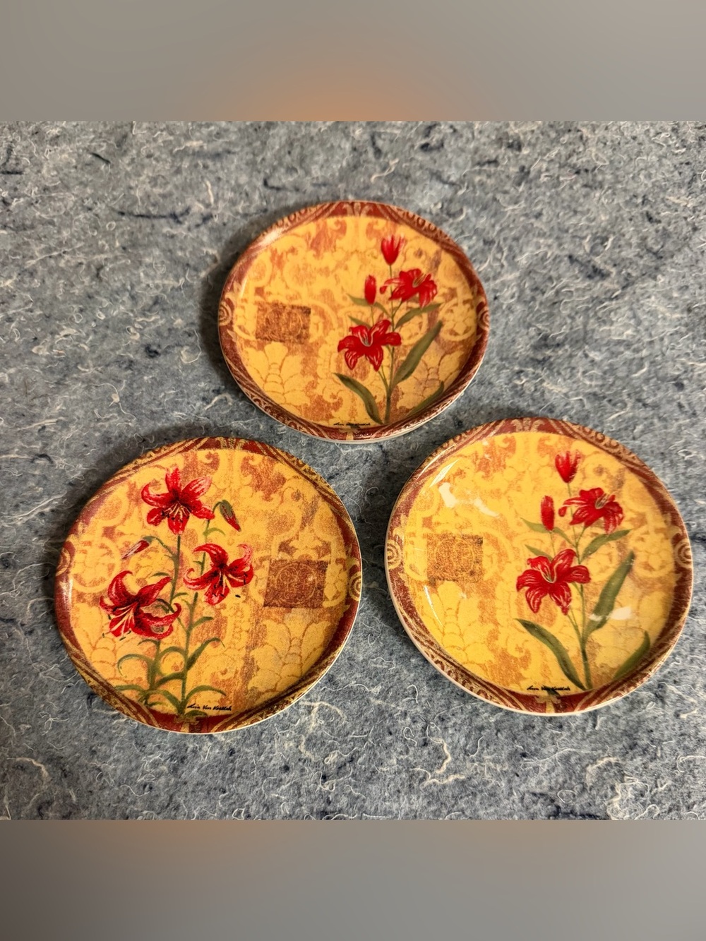 Set of 3 Rose Decorated Plate)